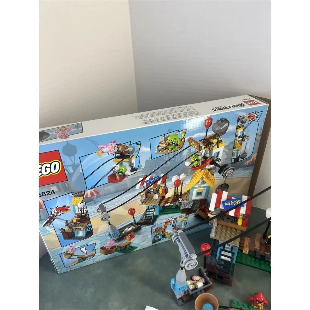 LEGO Angry Birds Movie 75824 Pig City Teardown Complete Retired 386 Pieces